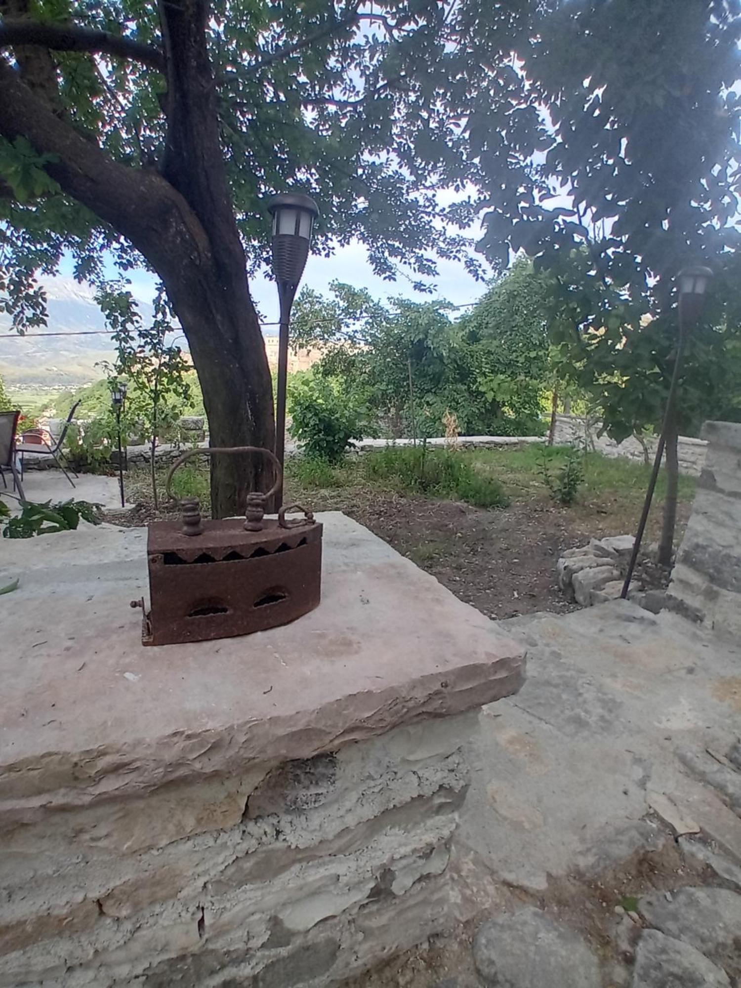 Arpet Guesthouse Αργυρόκαστρο Εξωτερικό φωτογραφία