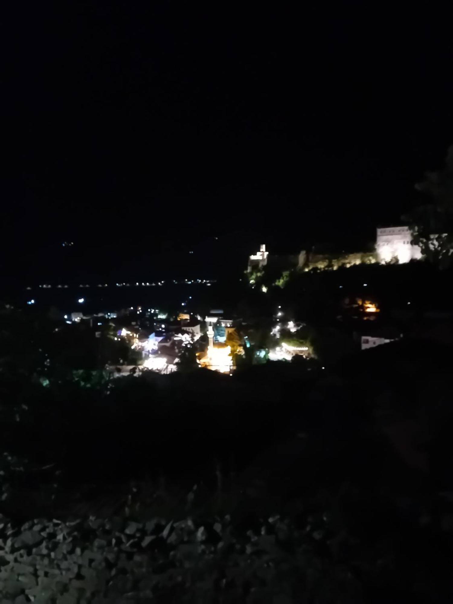 Arpet Guesthouse Αργυρόκαστρο Εξωτερικό φωτογραφία