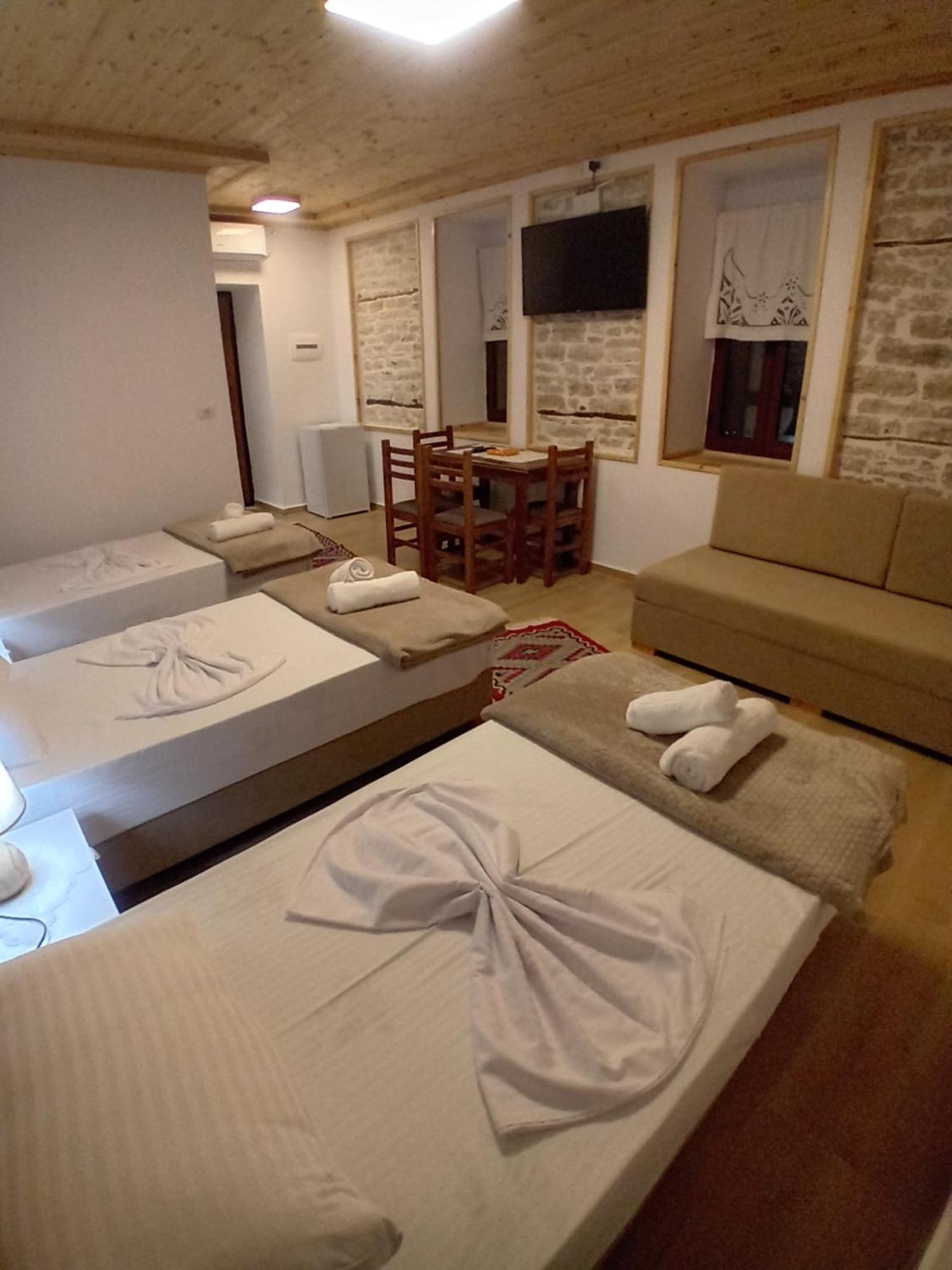 Arpet Guesthouse Αργυρόκαστρο Εξωτερικό φωτογραφία
